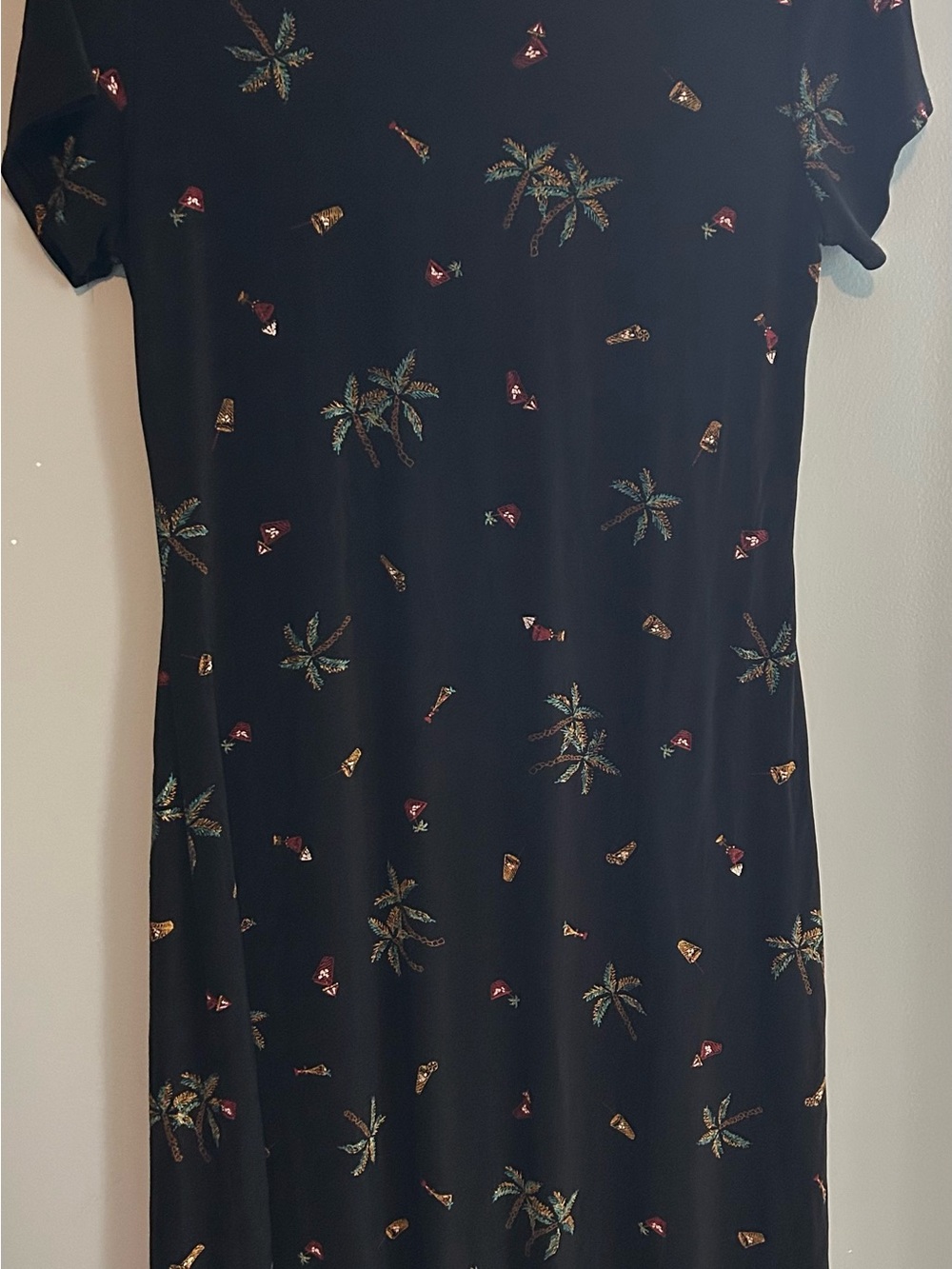 Vintage Dress with Palm Trees and Drinks